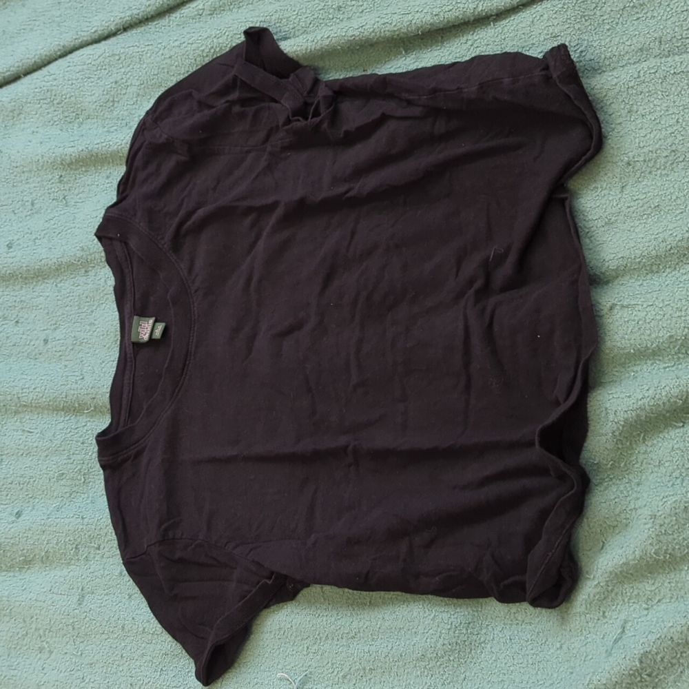 Cropped Black Tee